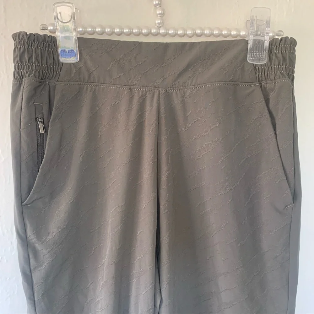 ATHLETA Brooklyn Textured Jogger In Olive - Picture 10 of 14